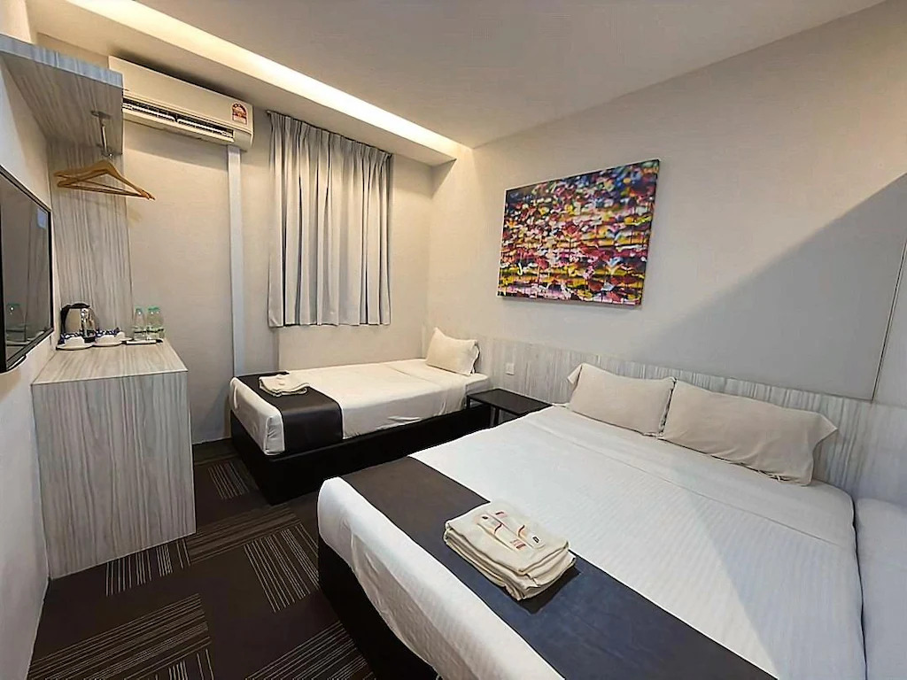 Deluxe Triple Room